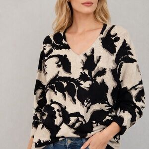 Chico's Black and Cream V-Neck Sweater